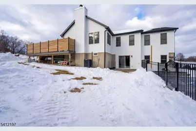 27 Sterling Dr, Wantage, NJ 07461 - Photo 9