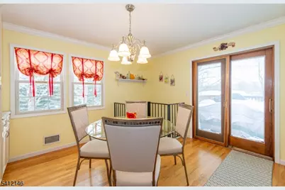 17 Iron Forge Rd, Parsippany, NJ 07054 - Photo 9