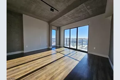 58-60 Elm St #601, Newark, NJ 07105 - Photo 3