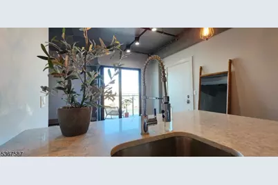 58-60 Elm St #601, Newark, NJ 07105 - Photo 7