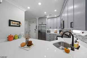 208 Fischer Ct, Rockaway Township, NJ 07834 - Photo 7