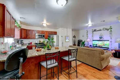 219 Summer Ave, Newark, NJ 07104 - Photo 15