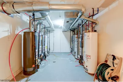 219 Summer Ave, Newark, NJ 07104 - Photo 19