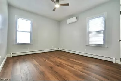 43 Peck Ave 2nd Fl., Newark, NJ 07107 - Photo 5