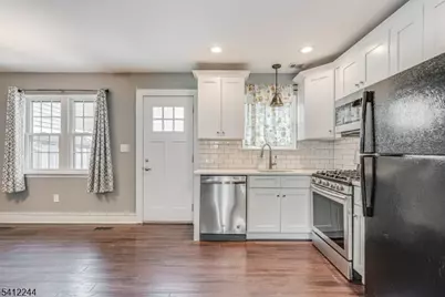 108 Marilyn Dr, Mansfield Township, NJ 07840 - Photo 3