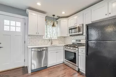 108 Marilyn Dr, Mansfield Township, NJ 07840 - Photo 5