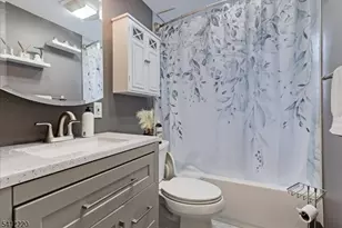 564 Spruce Ave, Garwood, NJ 07027 - Photo 15