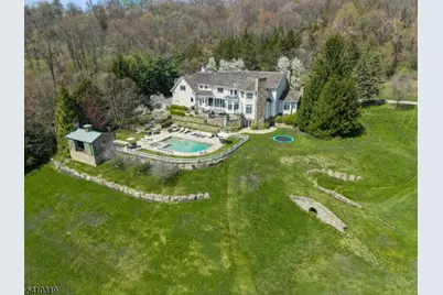 91 Mosle Rd, Peapack Gladstone Boro, NJ 07931 - Photo 1