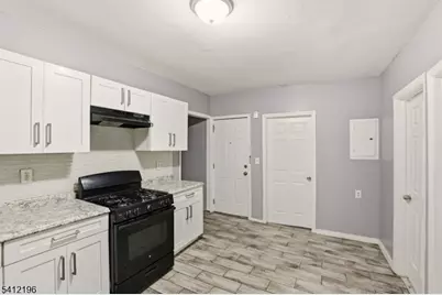 51 N 14th St, East Orange, NJ 07017 - Photo 23