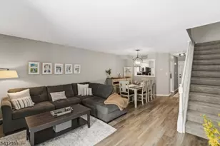 89 Wood Duck Ct, Allamuchy Township, NJ 07840 - Photo 3