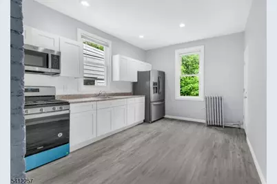 45 Seymour Ave, Newark, NJ 07108 - Photo 19