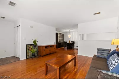 50 Pine St #9G, Montclair, NJ 07042 - Photo 5