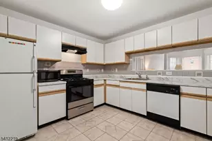 50 Pine St, Montclair, NJ 07042 - Photo 17