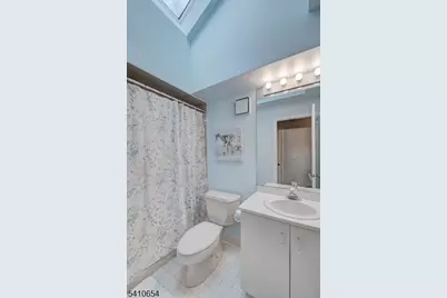 64 Cummings Cir, West Orange Township, NJ 07052 - Photo 21