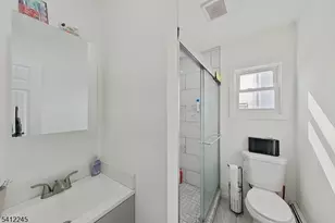 194 Astor St, Newark, NJ 07114 - Photo 15