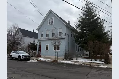 654 Montgomery St 2 Fl, Elizabeth, NJ 07202 - Photo 1