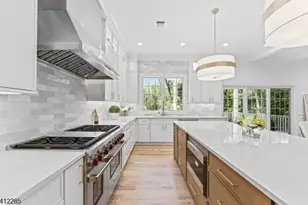 13 Penwood Rd, Livingston, NJ 07039 - Photo 5