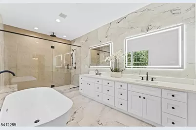 13 Penwood Rd, Livingston, NJ 07039 - Photo 11