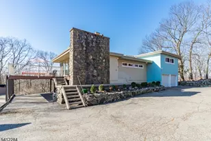 21 Skyview Rd, Ringwood, NJ 07456 - Photo 3