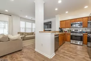 122 Riverwalk Way, Clifton, NJ 07014 - Photo 5