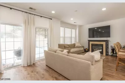 122 Riverwalk Way, Clifton, NJ 07014 - Photo 7