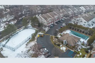 122 Riverwalk Way, Clifton, NJ 07014 - Photo 3