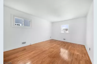 132 Camden Rd, Parsippany, NJ 07054 - Photo 9