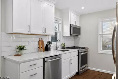 5 Lois Ave, East Brunswick Township, NJ 08816 - Photo 7