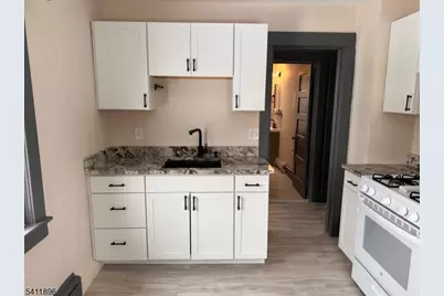 54 Gaston Ave #2, Raritan, NJ 08869 - Photo 3