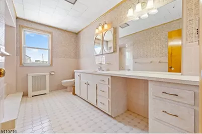 124 Belgrove Dr, Kearny, NJ 07032 - Photo 27