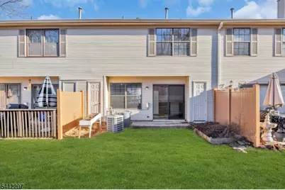 38 Daniel Dr, Franklin Township, NJ 08823 - Photo 17