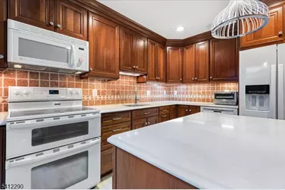 7 Valley View Dr, Bernards Township, NJ 07920 - Photo 11