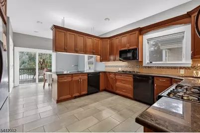 29 Temple Pl, Passaic, NJ 07055 - Photo 13