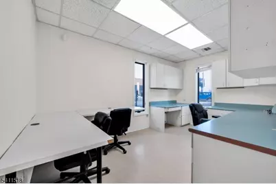 102 S Main St, Manville, NJ 08835 - Photo 7