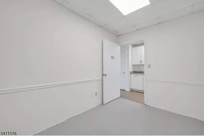 102 S Main St, Manville, NJ 08835 - Photo 23