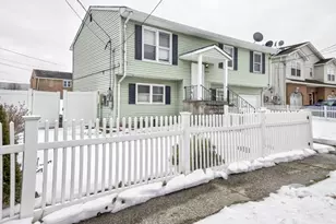 42 Mercer St, Carteret, NJ 07008 - Photo 3