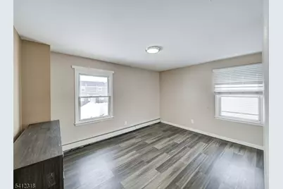 42 Mercer St, Carteret, NJ 07008 - Photo 23