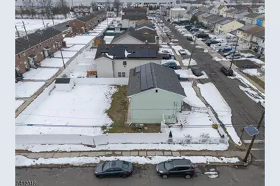 42 Mercer St, Carteret, NJ 07008 - Photo 9