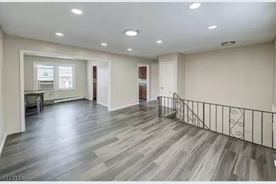 42 Mercer St, Carteret, NJ 07008 - Photo 13