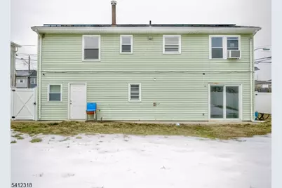 42 Mercer St, Carteret, NJ 07008 - Photo 5