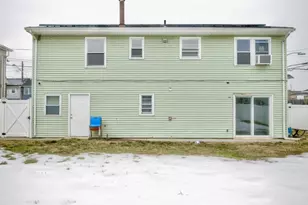 42 Mercer St, Carteret, NJ 07008 - Photo 5