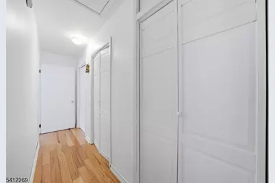 335 Elmira Trl, Hopatcong, NJ 07843 - Photo 25