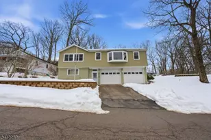 335 Elmira Trail, Hopatcong, NJ 07843 - Photo 3