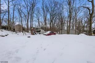 335 Elmira Trail, Hopatcong, NJ 07843 - Photo 45