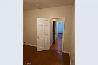 82 Ampere Pkwy, East Orange, NJ 07017 - Photo 5