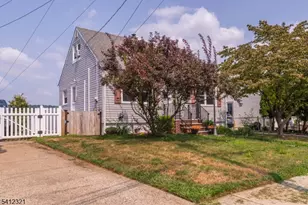 26 Edward Ct, Clifton, NJ 07011 - Photo 3