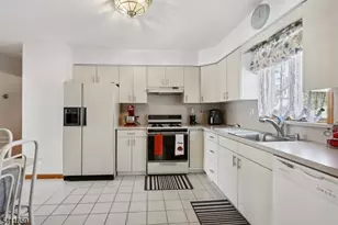 44 Joseph St, Clark Township, NJ 07066 - Photo 7