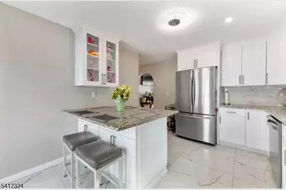 95 William Pl, Totowa, NJ 07512 - Photo 5