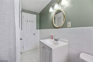 95 William Pl, Totowa, NJ 07512 - Photo 17