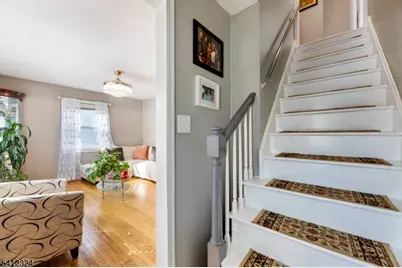 95 William Pl, Totowa, NJ 07512 - Photo 3